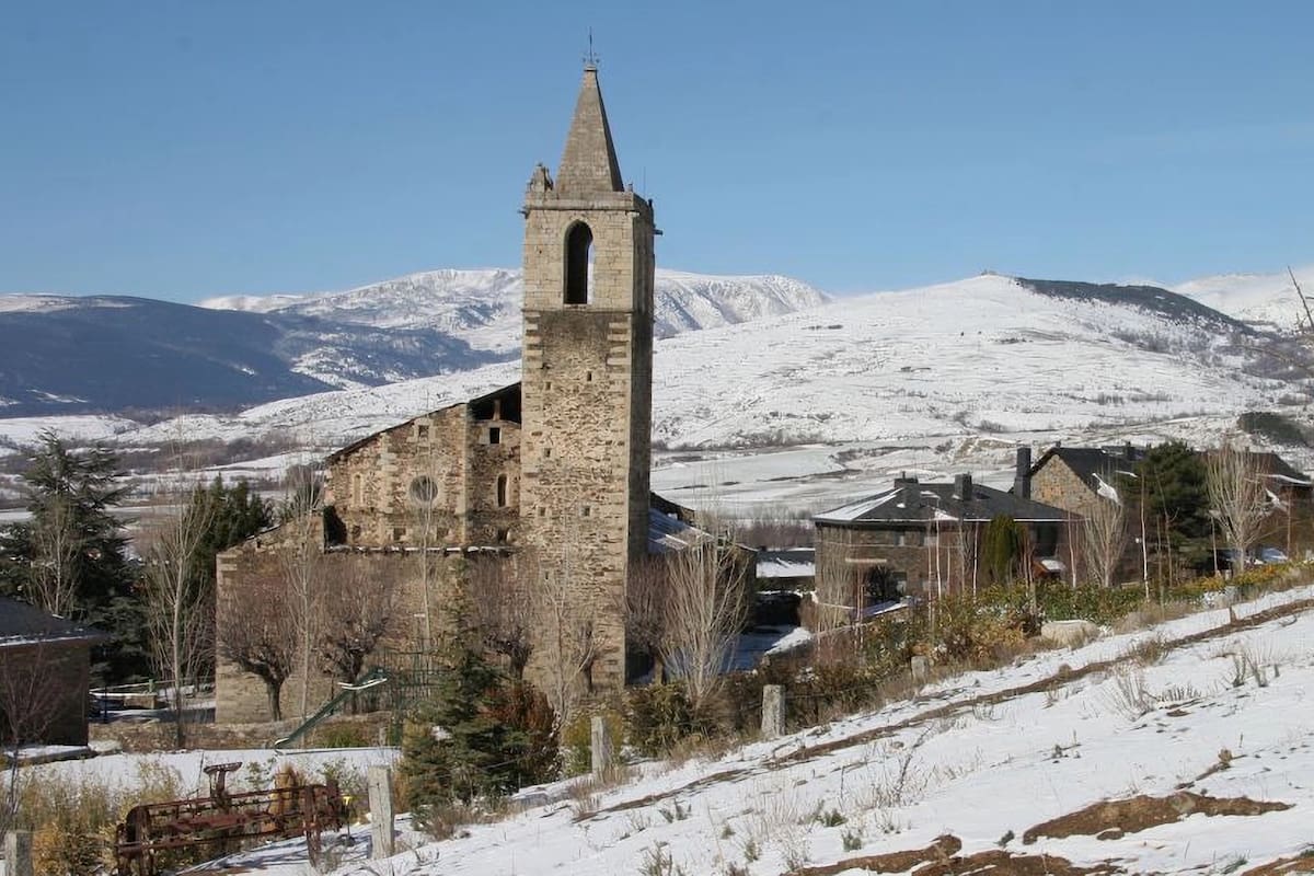 Este enclave de los Pirineos Orientales es más pequeño que Palermo