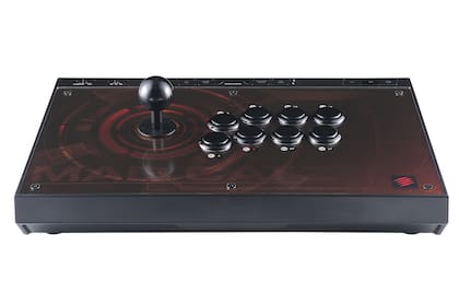 Este es el control EGO Stick Arcade de Mad Catz, compatible con PS4, Xbox One, PC y Nintendo Switch