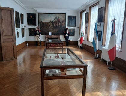 Este espacio reunía el comedor principal, el salón de recepción y una sala de fumar, y era uno de los ambientes comunes de la casa