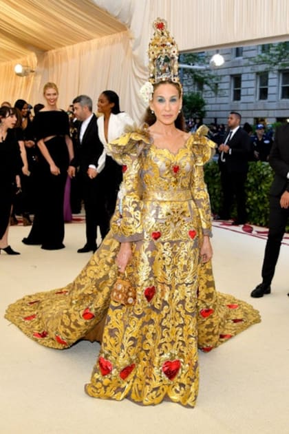 Este fue el último MET al que asistió porque durante el 2019 fue la gran ausente. Fue vestida por Dolce Gabbana.