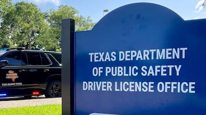 Este jueves 5 de marzo entró en vigor una modificación del Departamento de Vehículos Motorizados de Texas (DMV, por sus siglas en inglés) sobre el registro de los autos