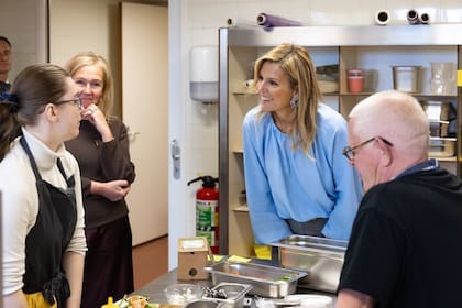 Este jueves 6 de noviembre, la reina Máxima visitó el Enik Recovery College en la ciudad de Utrecht (Foto: Instagram @koninklijkhuis)