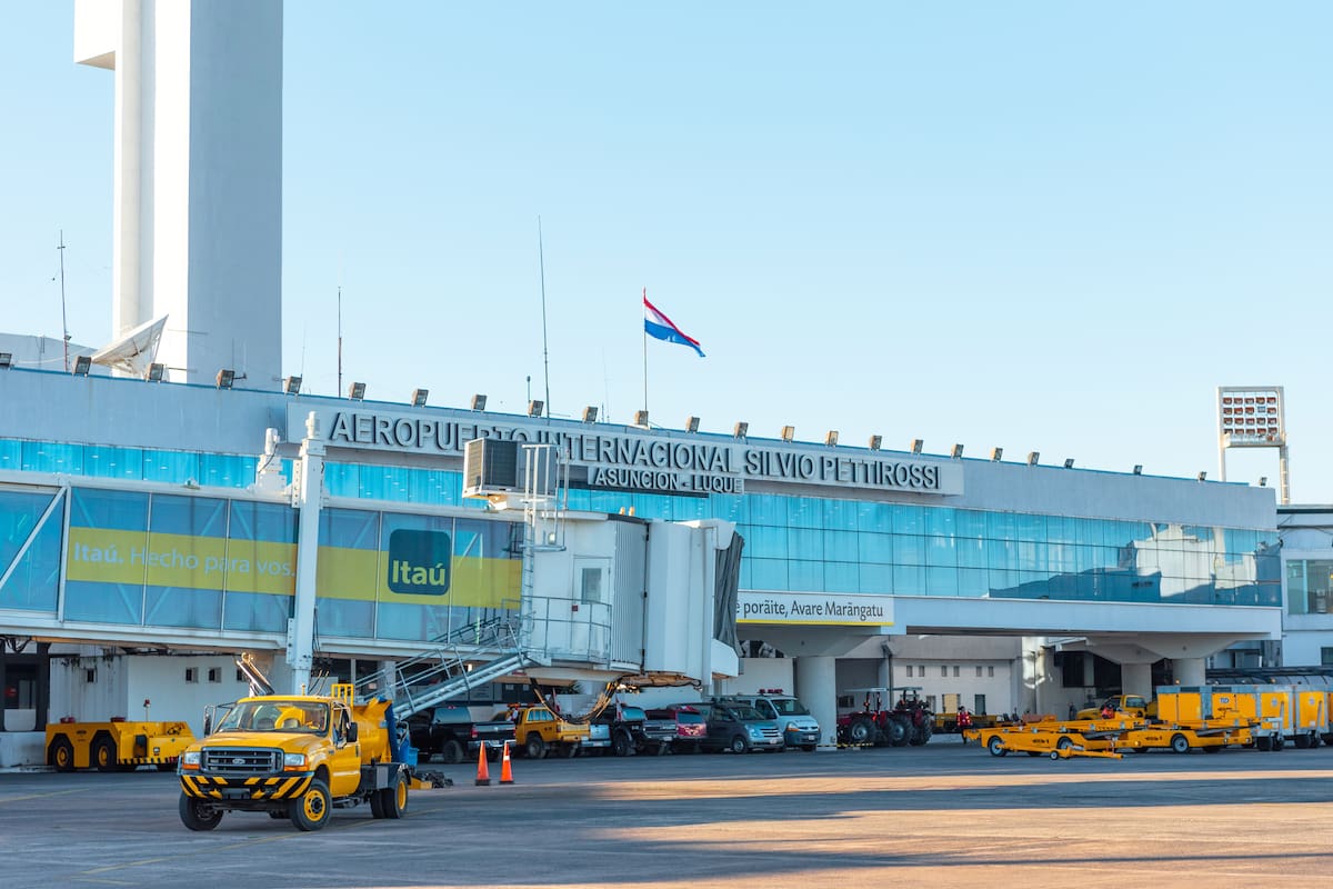 Este jueves llegó al Aeropuerto Internacional Silvio Pettirossi el primer grupo de deportados provenientes de Estados Unidos