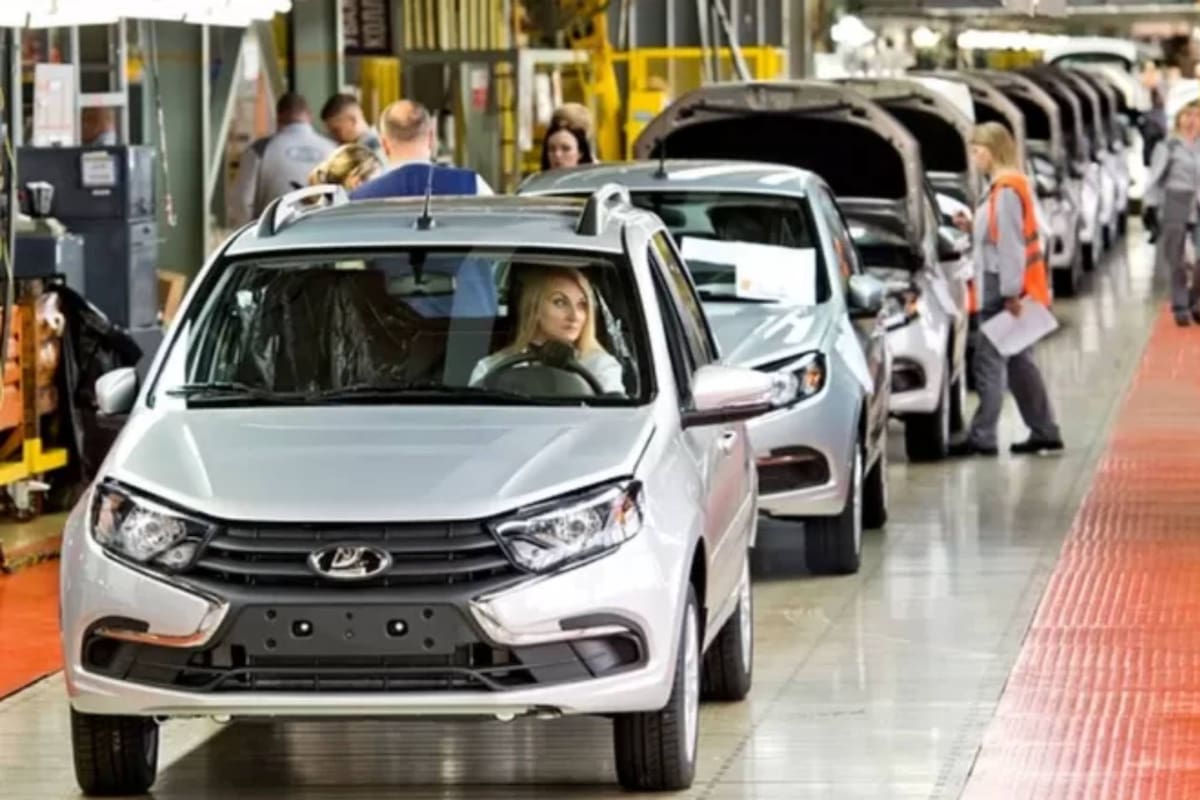 Este Lada Granta "antisanciones" llega sin airbags ni GPS.