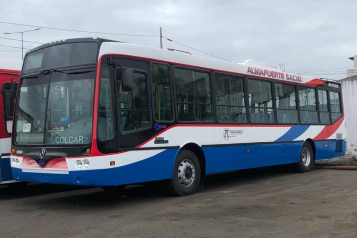 Este lunes 28 de abril hubo un paro de colectivos que afectó seis líneas de la provincia de Buenos Aires