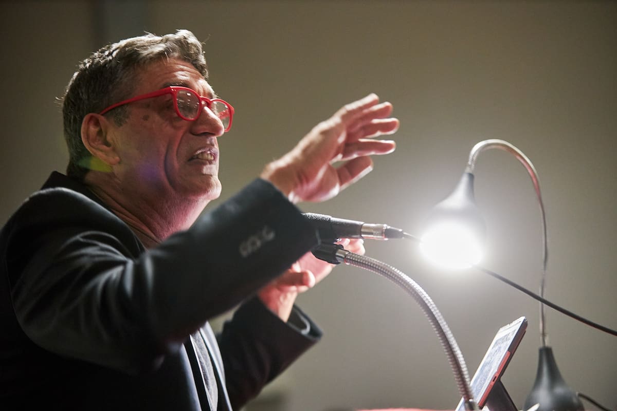 Este martes fue la última clase en la Facultad de Filosofía y Letras del escritor y catedrático Daniel Link