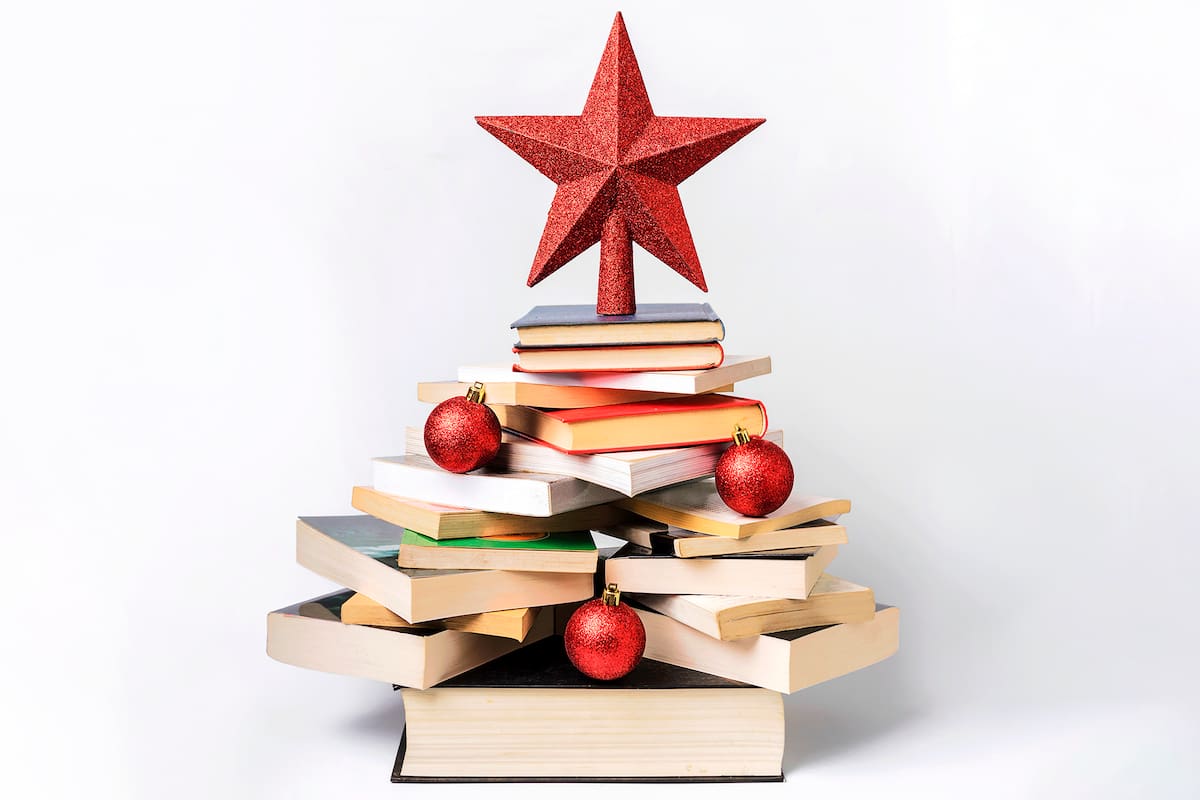 Este mes hay promociones, reintegros y cuotas para comprar libros como regalo de Navidad