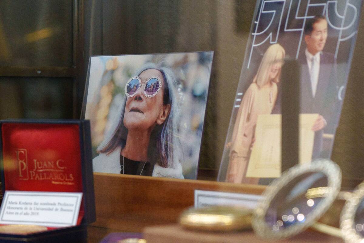 Este mes Kodama hubiera cumplido 87 años y, en esa ocasión, la Fundación Borges estrenó una vitrina con algunos objetos personales característicos, como sus anteojos