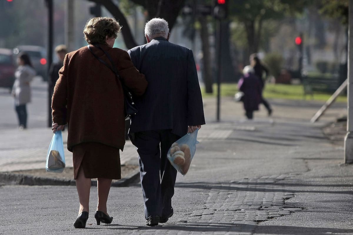 Este mes les descontarán el impuesto a quienes cobren más de $55.854