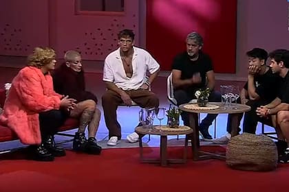 Este miércoles 12 de junio dos nuevos familiares abandonaron el reality (Foto: captura TV)