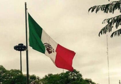 Este miércoles, el peso es favorecido por el buen crecimiento de la economía en México, indica Monex