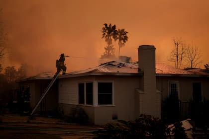 Este paquete legislativo se suma a la "Sustainable Insurance Strategy" y a una Orden Ejecutiva de 2023, que instó al comisionado de seguros a tomar medidas urgentes para proteger la cobertura de viviendas ante la crisis del mercado