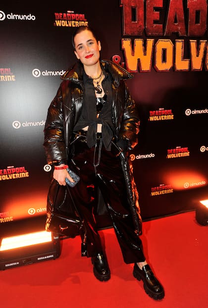 Este sábado, Florencia Torrente fue una de las invitadas a la boda de Oriana Sabatini y Paulo Dybala, y este martes se vistió íntegramente de negro para disfrutar del nuevo film de Deadpool