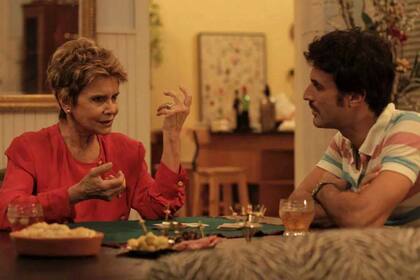 Esteban Meloni junto con Luisina Brando, en Doce casas