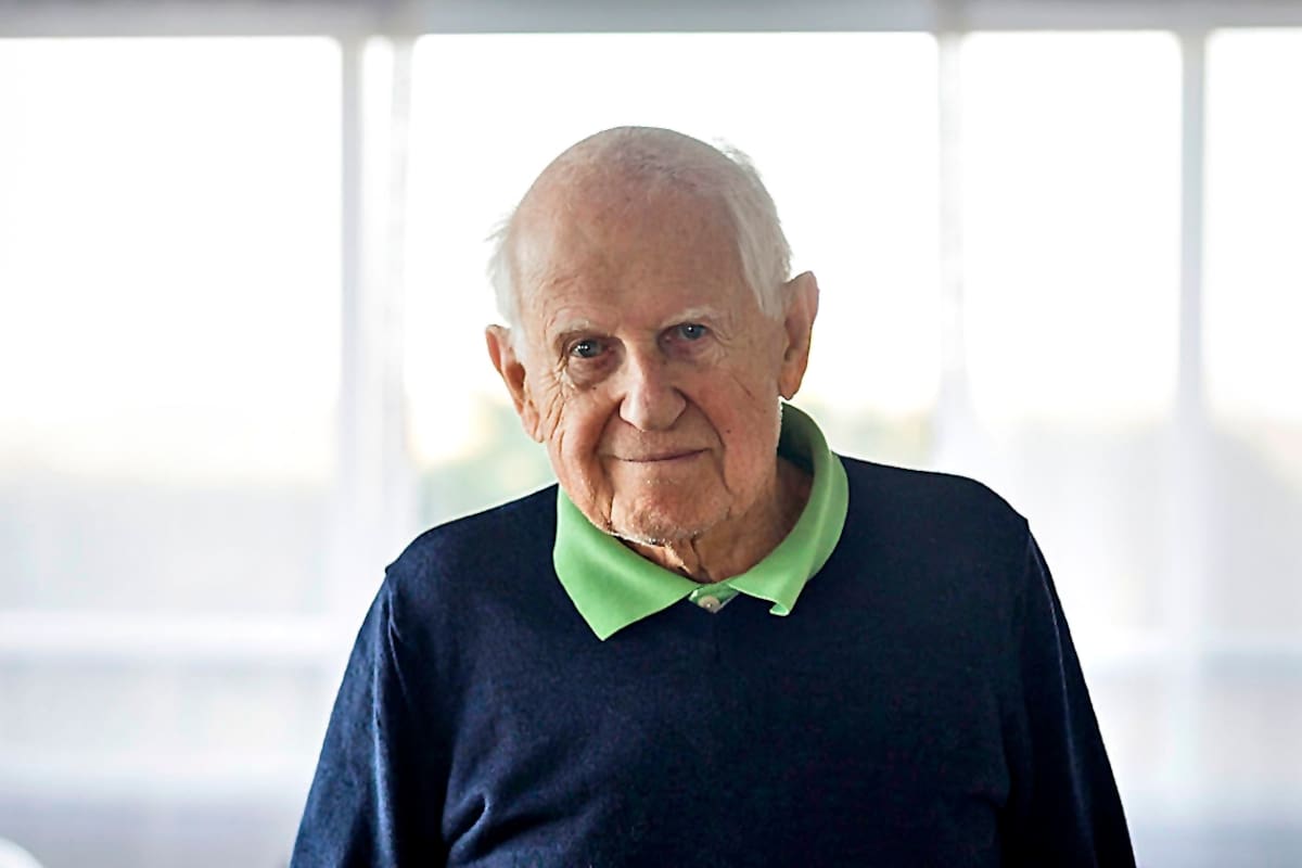 Esteban Bergner, estuvo en el tren que negoció Rudolf Kastner, el abogado judío que acordó con Adolf Eichmann, el armado de un tren para salvar a 1000 familias judías a 1000 dólares cada una. Esto se llamó "El tren de Kastner" o "El tren del millón de dólares"