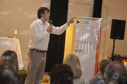 Esteban Bullirch es uno de los referentes de la fundación que atrae aliados del sector privado