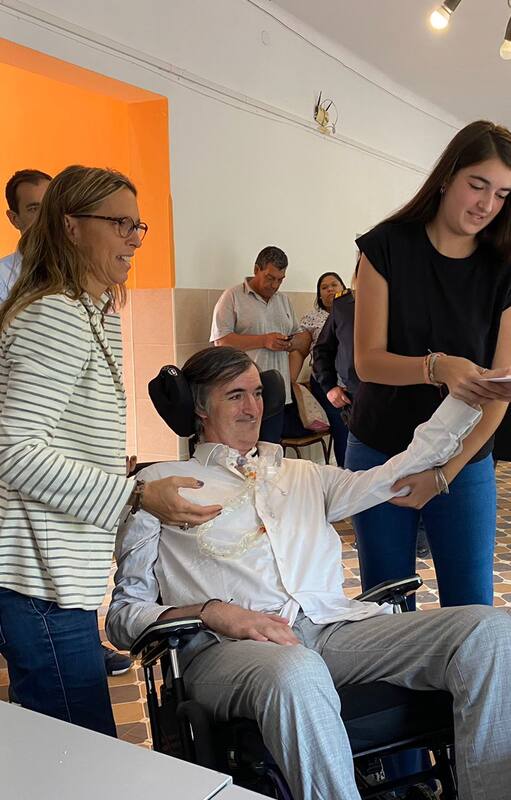 Esteban Bullrich fue a votar junto a su mujer, Uque Sequeiros, y su hija, Margarita