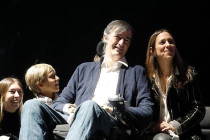 Esteban Bullrich, junto a su familia.