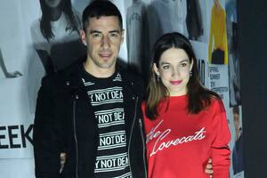 Esteban Lamothe y su novia