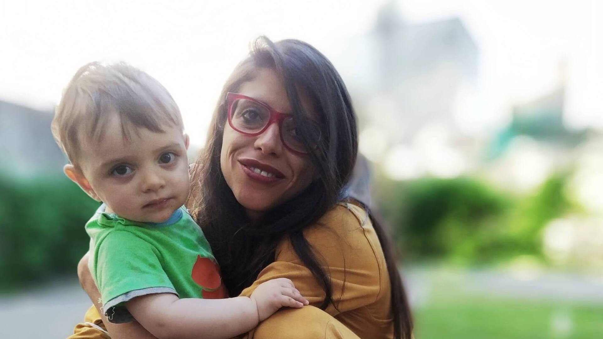 Estefanía y uno de sus hijos.