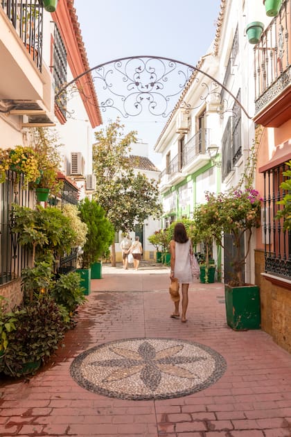 Estepona tiene 78.000 habitantes y cerca de una cuarta parte son extranjeros