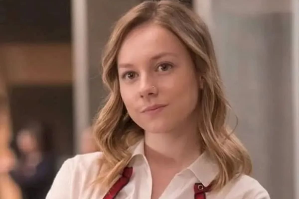 Ester Expósito, la actriz que interpreta a Carla Rosón en Élite reveló su posición política con una campaña muy original en sus redes sociales