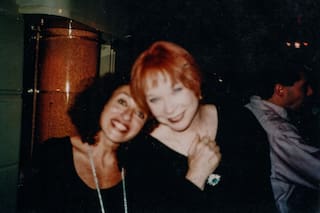 La mejor diseñadora de joyas argentina que fue productora de cine y es amiga de Shirley MacLaine