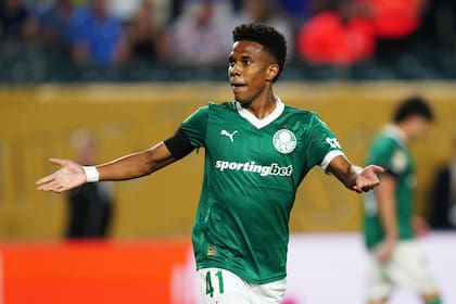 Estevao descolló en Palmeiras y fue vendido a Chelsea en una cifra millonaria