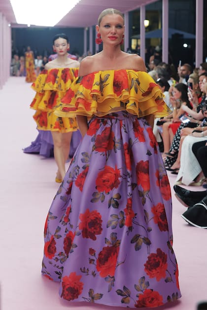Esther Cañadas, musa de la colección