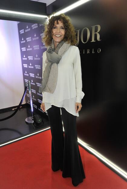 Esther Goris fue otra de las celebridades invitadas al estreno
