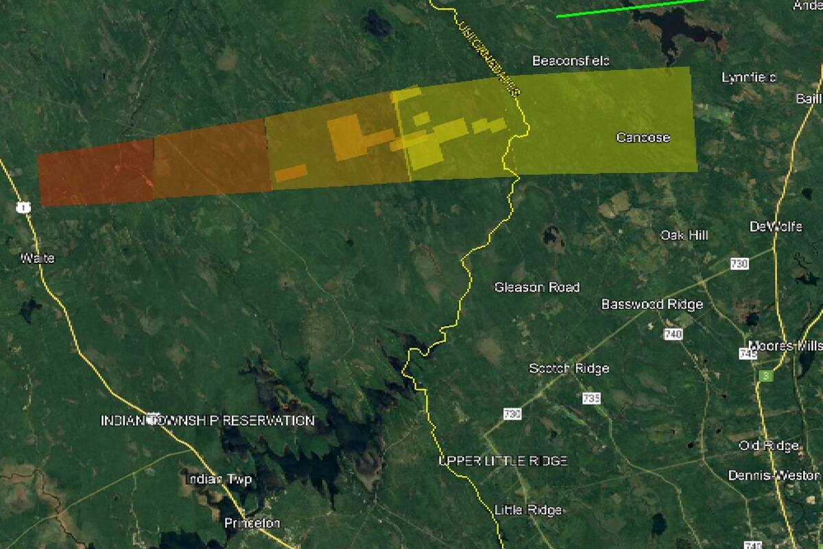 Estimación del campo calculado a partir de las firmas de radar, a escala de 10 kg (rojo) a 1 gr (amarillo)
