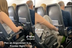 Esto fue lo que hizo una joven argentina en un vuelo de Frontier Airlines