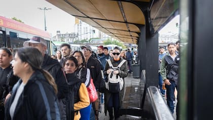 Esto se sabe del paro de colectivos de hoy, jueves 9 de abril