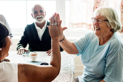 Estos fueron los consejos de ChatGPT para envejecer de forma saludable