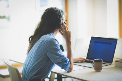 Estos primeros días, antes de que nos lleve puesto el año, dediquemos un tiempo a limpiar y poner en orden nuestras agendas para hacer de 2020 un ciclo más productivo y feliz.