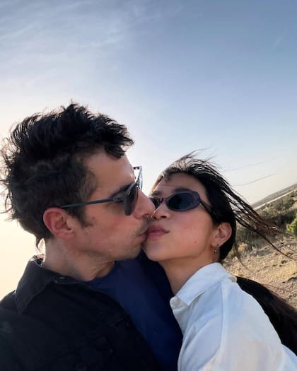 "Estoy contento, muy feliz. Yo estoy chocho y ella también", dijo el actor sobre su casamiento