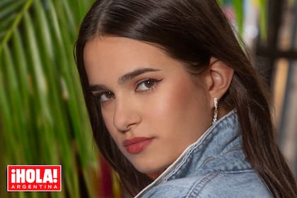 "Estoy orgullosa de ser su hija", asegura Mia Folino a ¡HOLA! Argentina.