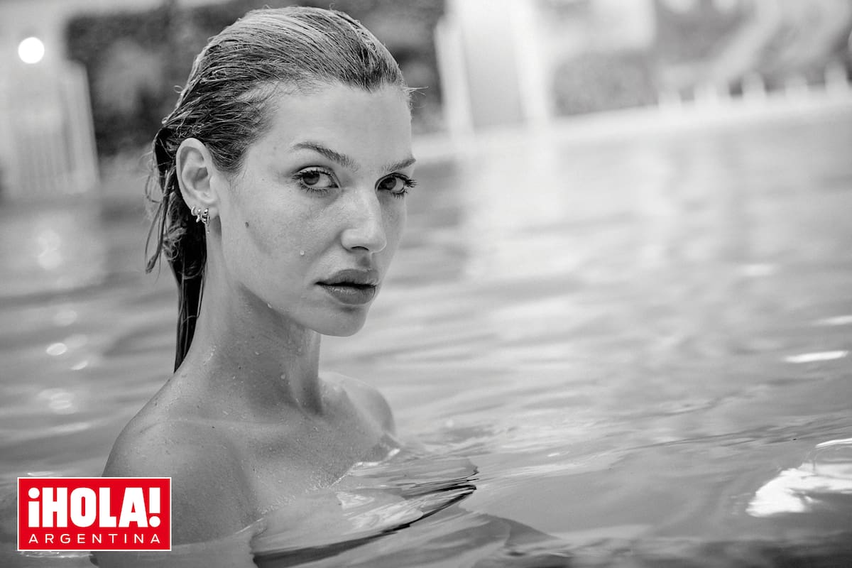 “Estoy sola. Me gusta recorrer las tiendas de Madrid, comprar cosas veganas y vegetarianas. No tengo televisor en casa y leo bastante”, confiesa.