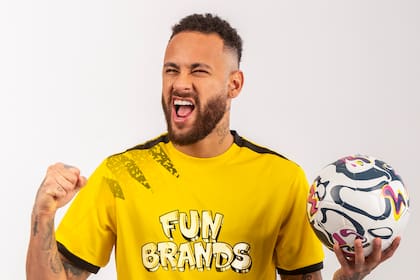 Estrella mundial del fútbol Neymar Junior se une a Fun Brands y entra al negocio de los cócteles y mocktails con su propia marca (Photo: Business Wire)