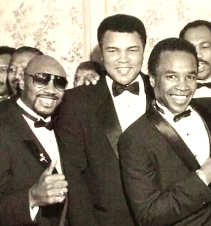 Estrellas de siempre del boxeo: Ray Sugar Leonard con Marvin Hagler y Muhammad Ali