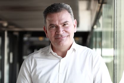 "Necesitamos ser muy proactivos; buscar mercados donde haya pasajeros y llevar la flota a esos lugares", explicó el CEO de la empresa, Estuardo Ortiz