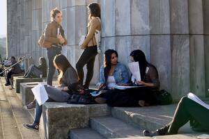 Estudiantes universitarios.