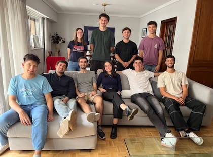 Estudiantes argentinos se consagraron campeones en una competencia de la NASA