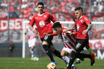 Estudiantes e Independiente, empataron en La Plata