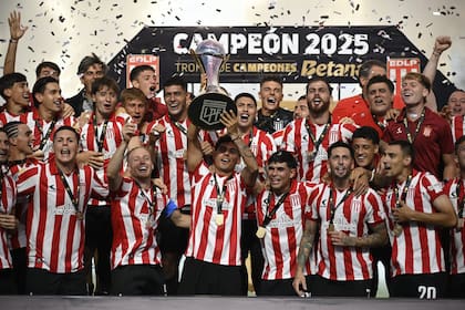 Estudiantes ganó el Trofeo de Campeones 2025 y se clasificó a la Supercopa Internacional 2026