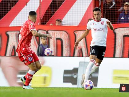 Estudiantes le ganó a Argentinos 3-2 en La Paternal