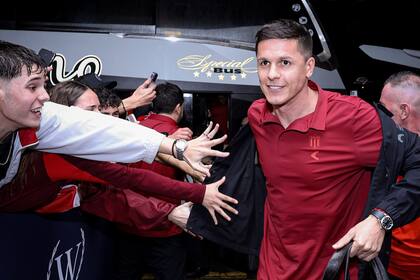 Estudiantes llegó a Río de Janeiro y recibió el apoyo de sus hinchas