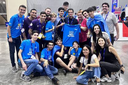 Estudiantes mendocinos del Colegio Tomás Alva Edison se consagraron subcampeones en el Mundial de Robótica 2023