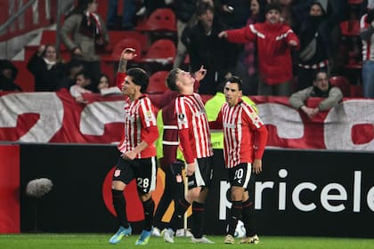 Estudiantes parte como favorito al triunfo en el encuentro de este martes ante Universidad Católica