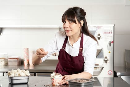 Estudió Diseño Gráfico, Ciencias de la Comunicación y Gastronomía antes de fundar Obrador Florida. Los helados, dice, son su discurso para expresarse.
